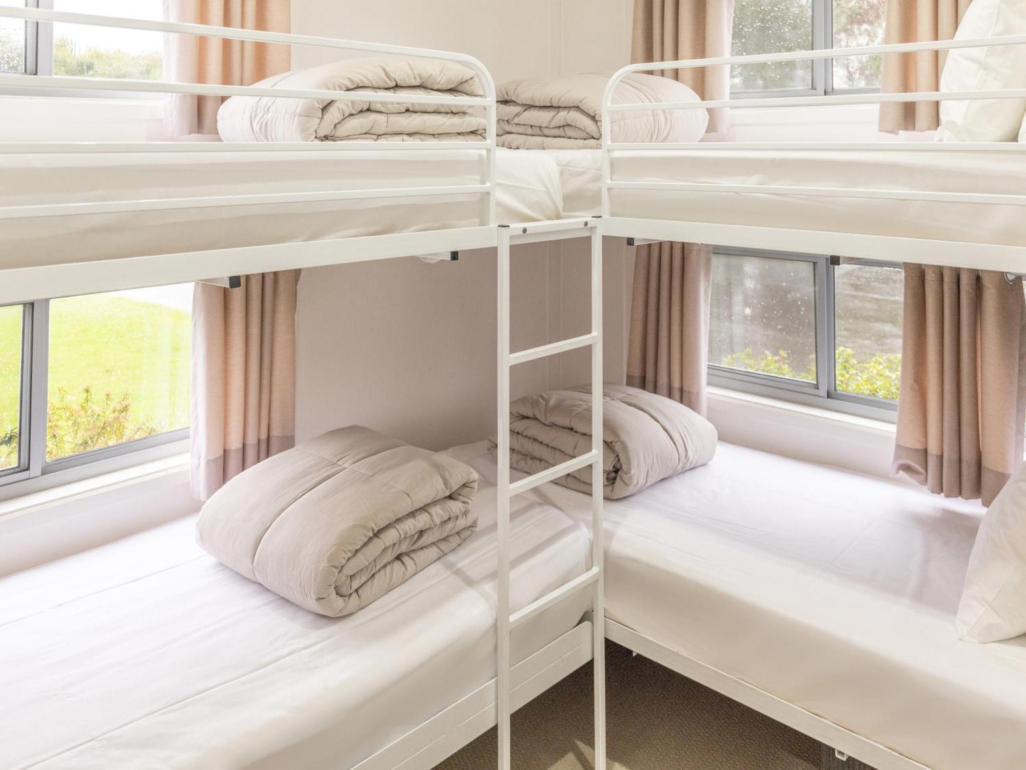 Nrma Warrnambool Riverside Holiday Park Room photo